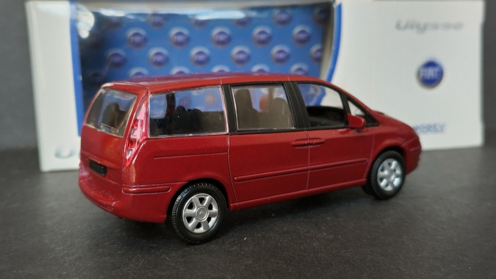 Fiat Ulysse red 1:43 Norev Pol, Auto, Verzenden, Norev, Zo goed als nieuw
