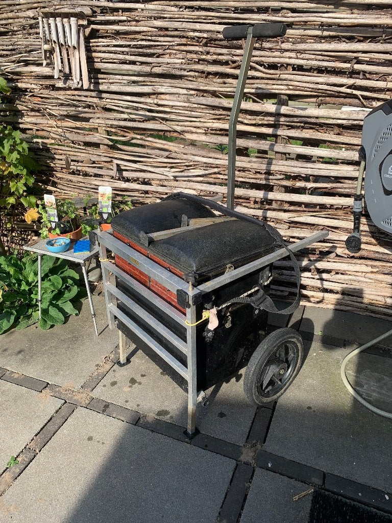 Boss Fishing-zitkist met trolley, Watersport en Boten, Ophalen of Verzenden, Gebruikt, Overige typen