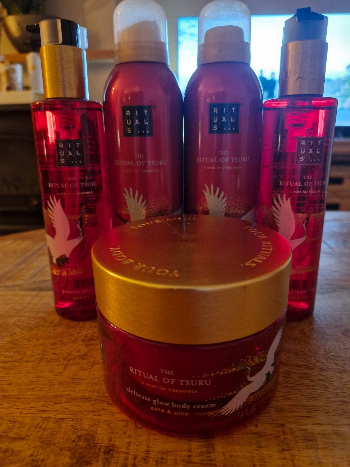 Limited Tsuru producten, Ophalen of Verzenden, Nieuw, Bodylotion, Crème of Olie