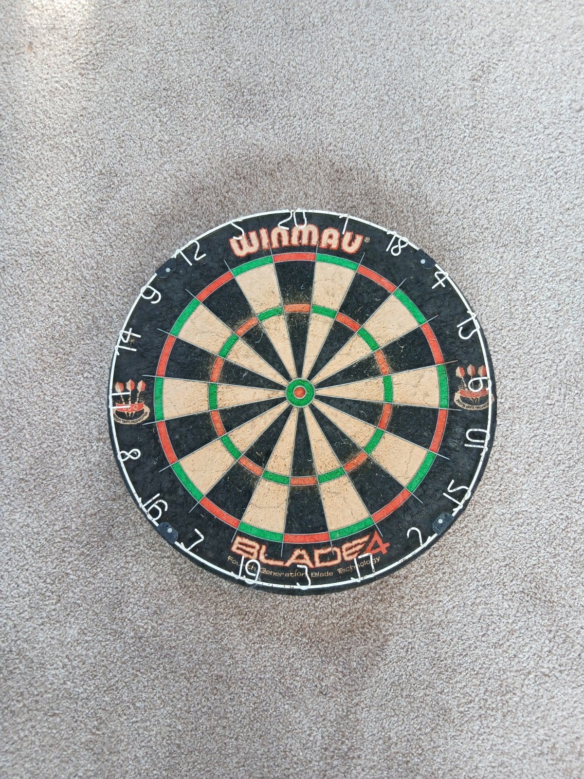 Winmau Blade 4 Dartbord - gebruikt, Ophalen, Gebruikt, Dartbord