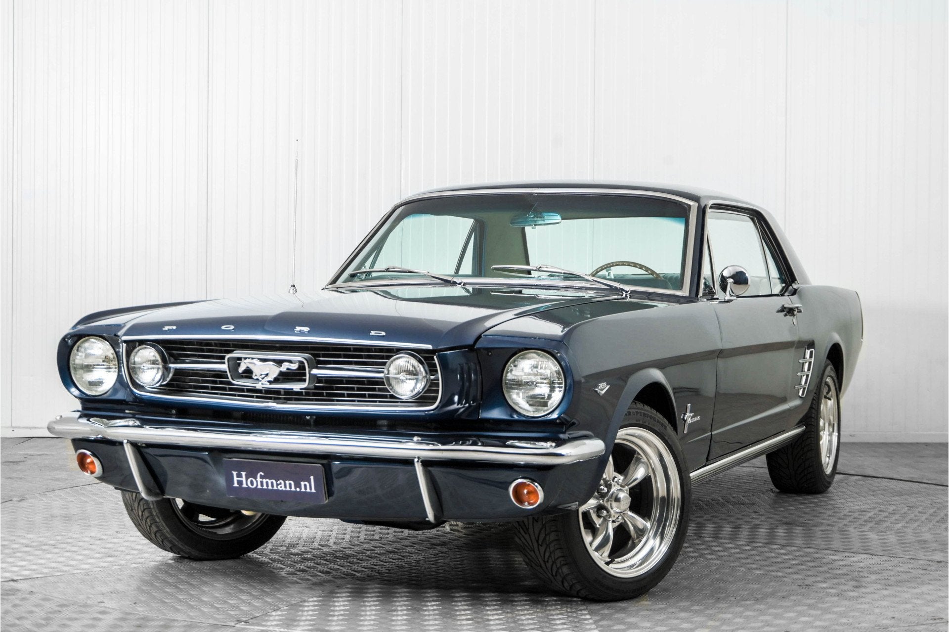 Ford Mustang Coupé 289 V8 (bj 1966, automaat), Auto's, Automaat, Gebruikt, Blauw, Bedrijf