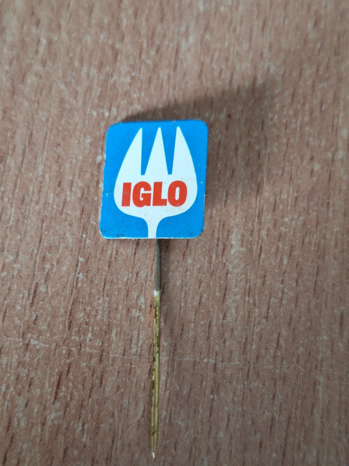 IGLO speldje, Verzamelen, Ophalen of Verzenden, Zo goed als nieuw, Merk, Speldje of Pin
