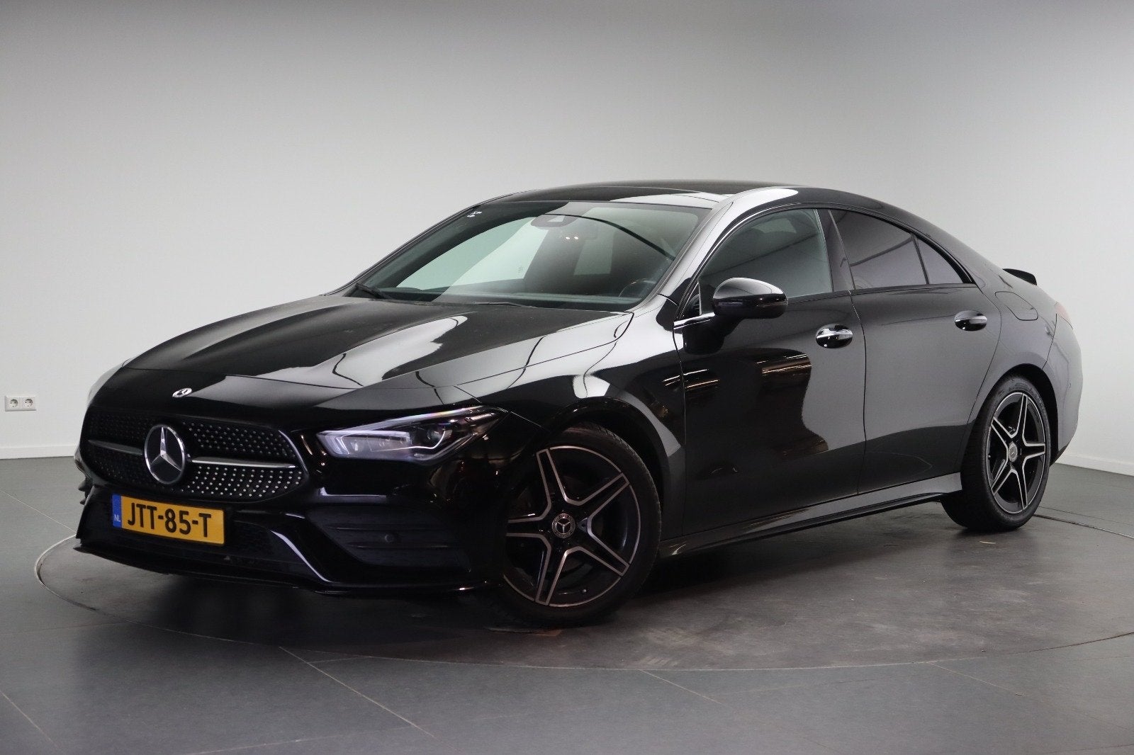 Mercedes CLA 180d AMG | Pano | Multibeam | Coating, Auto's, Mercedes-Benz, Voorwielaandrijving, CLA, 4 cilinders, Zwart