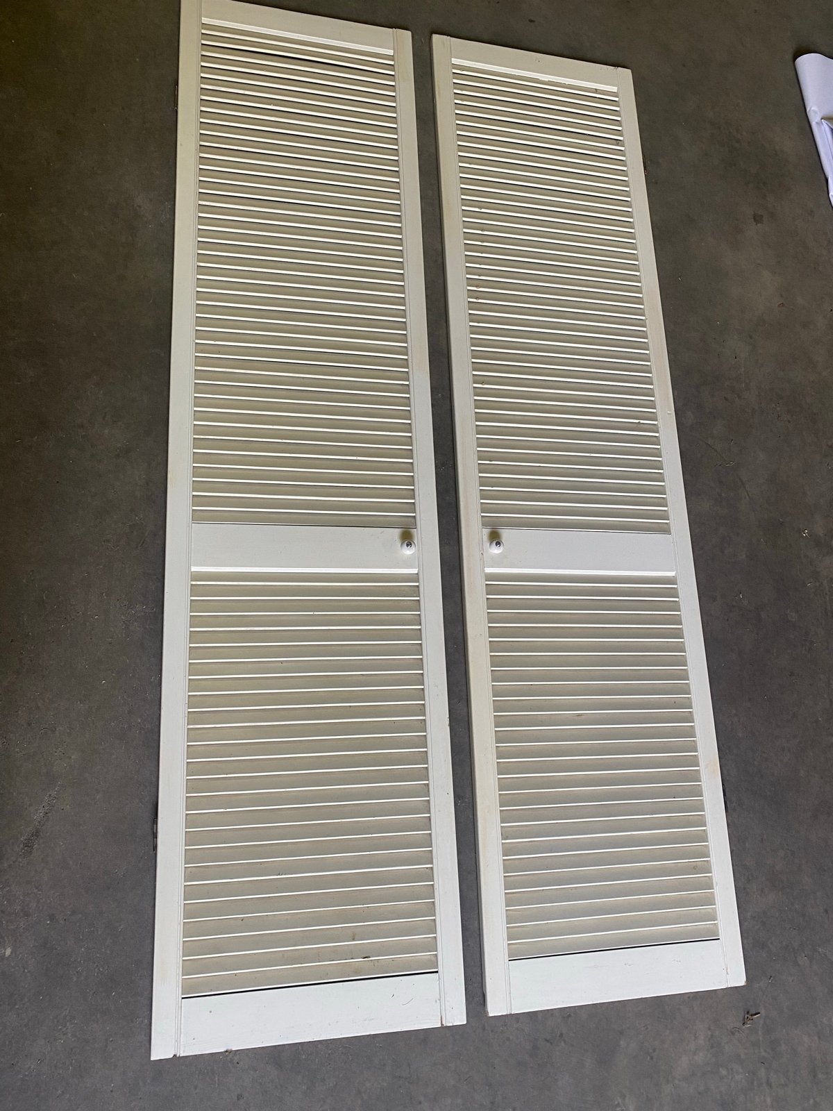 Gebruikte Louvre deurtjes - Set van 2, Doe-het-zelf en Verbouw, Ophalen, Gebruikt, Minder dan 80 cm, Overige typen