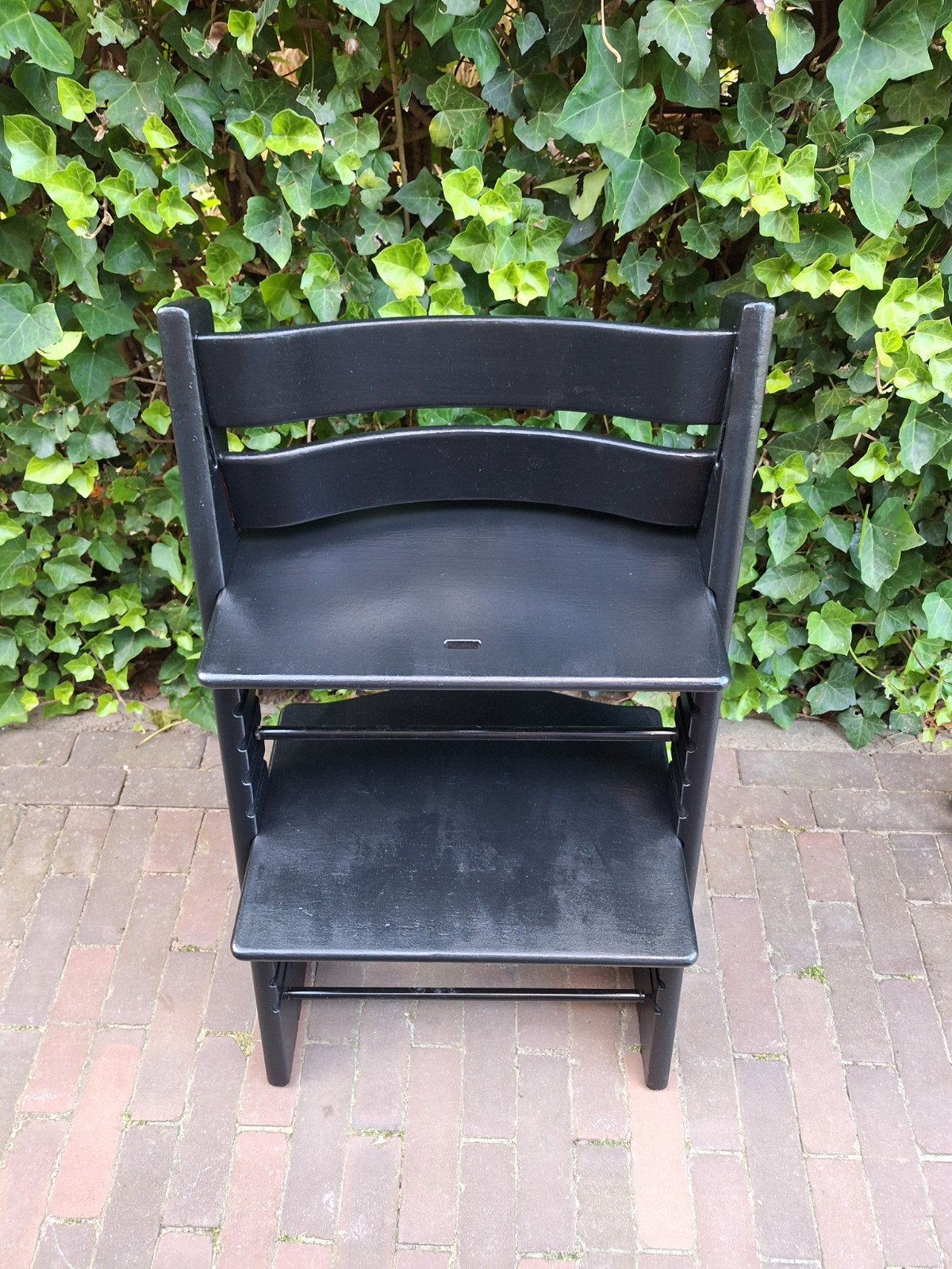 Mooie zwarte Stokke tripp trapp kinderstoel, Ophalen, Zo goed als nieuw, Meegroeistoel, Aanschuifbaar