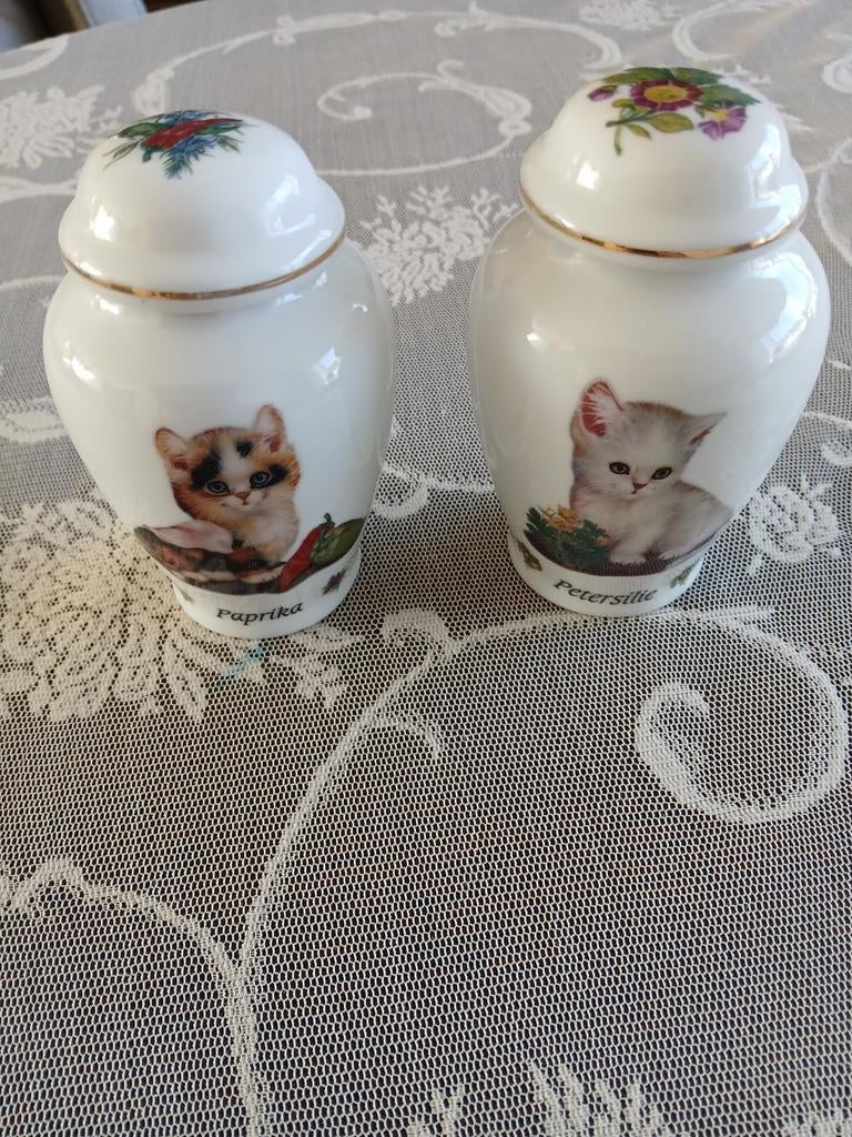 2 porseleinen kruidenpotjes Bradford Editions, Ophalen of Verzenden, Zo goed als nieuw, Porselein, Overige stijlen