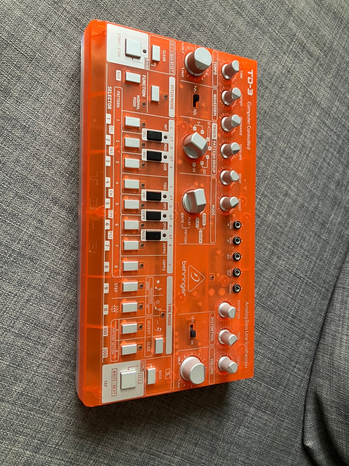Behringer TD-3-TG Rood, Overige aantallen, Zo goed als nieuw, Met midi-aansluiting, Ophalen