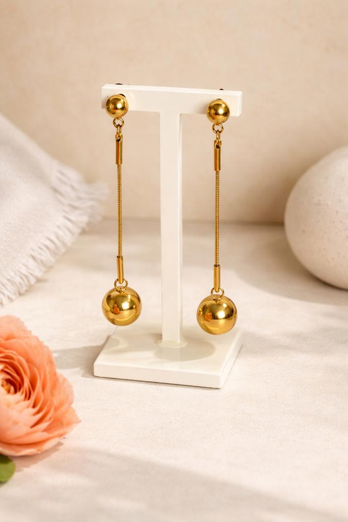 Oorbellen met balletjes, Overige materialen, Hangers, Nieuw, Ophalen of Verzenden