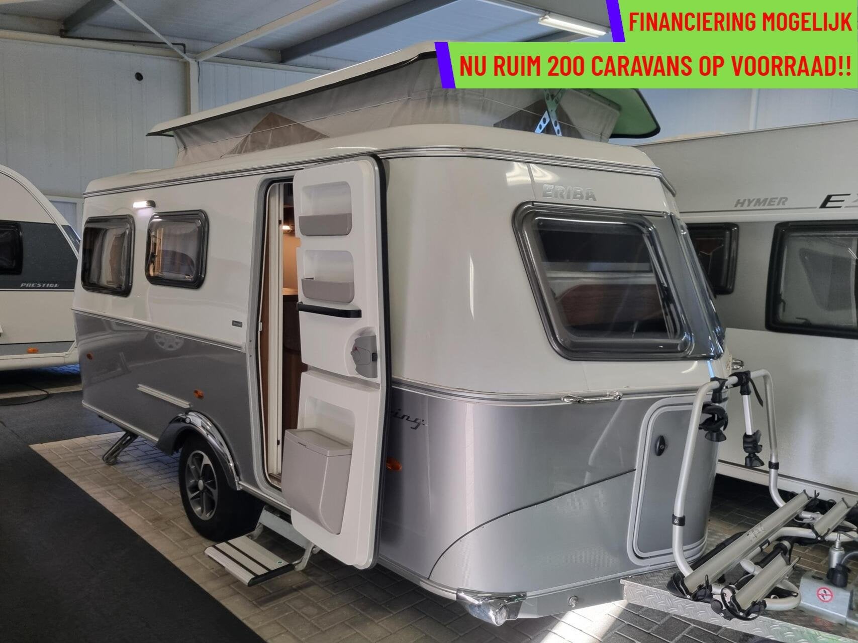 Eriba TOURING 560 STAPELBED + HEFDAK + VOORTENT + AUTARK, Bedrijf, 5 tot 6 meter, Eriba, Hordeur