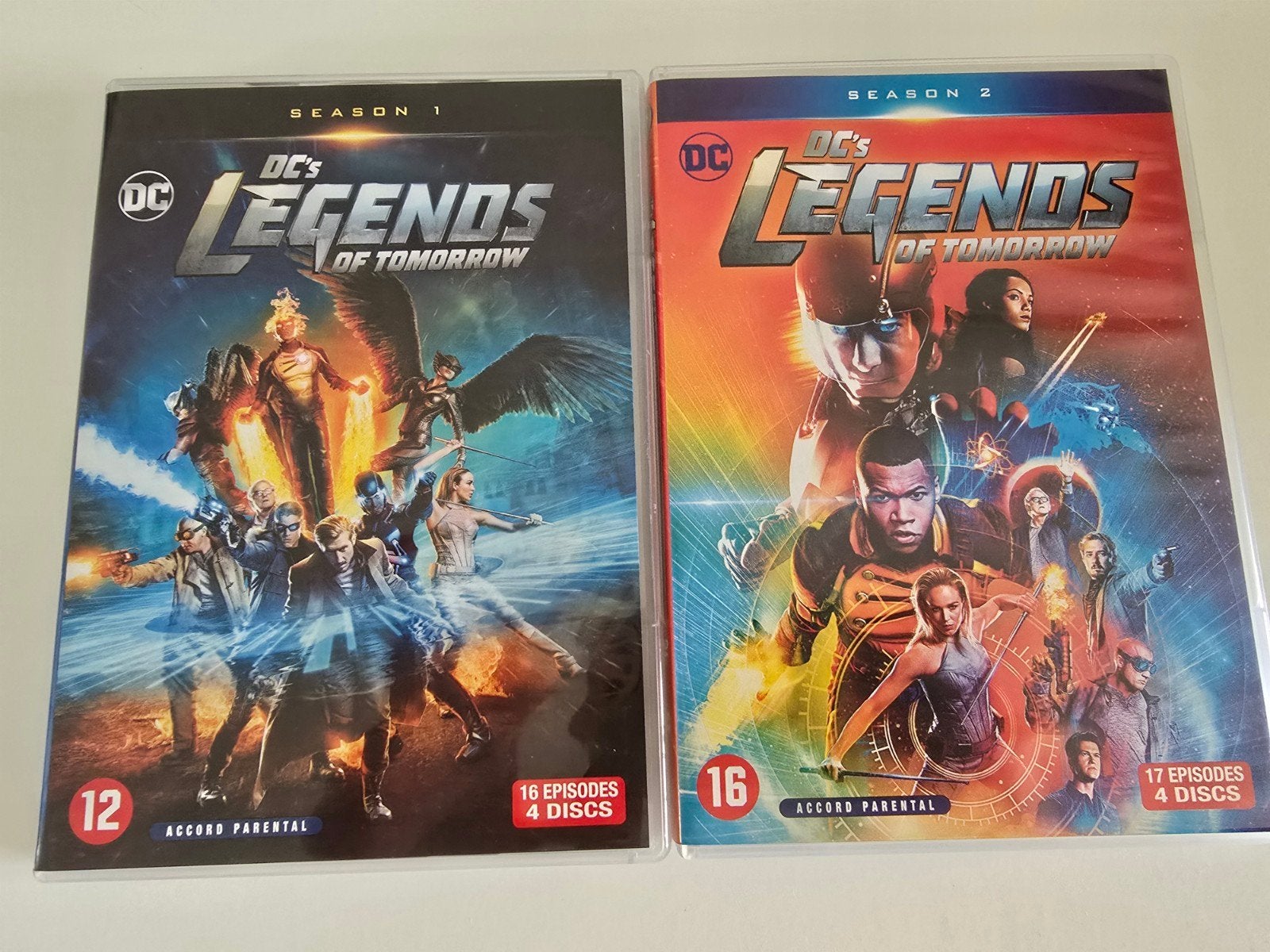 Dvd dc's legends of tomorrow seizoen 1 en seizoen 2, Vanaf 12 jaar, Ophalen of Verzenden, Science Fiction en Fantasy, Nederlands