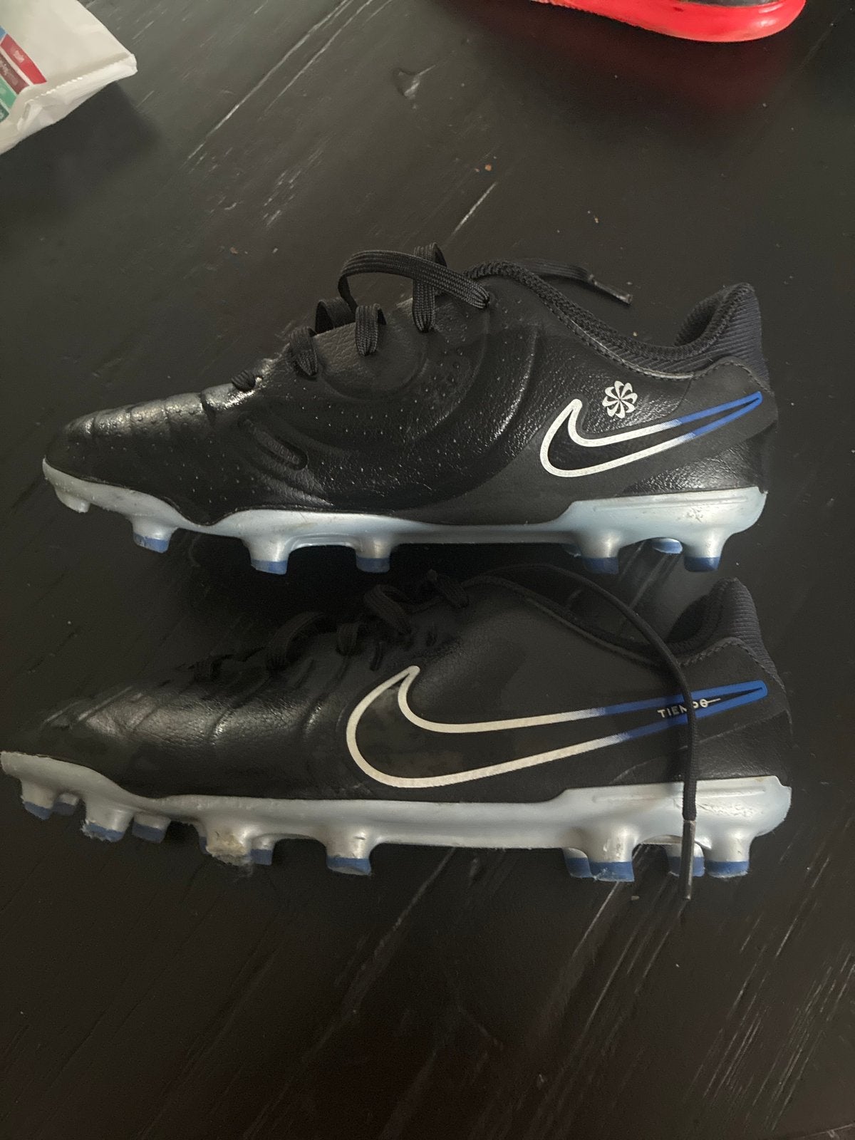 Voetbalschoenen maat 35 - Nike Tiempo Legend 9 Club FG/MG, Sport en Fitness, Voetbal, Ophalen of Verzenden, Gebruikt, Schoenen