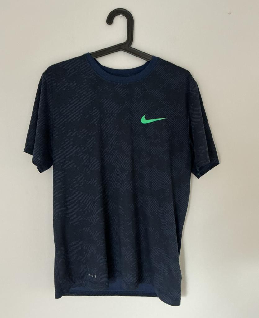 Sport shirt nike. Maat M, Ophalen of Verzenden, Zo goed als nieuw, Maat 48/50 (M), Blauw