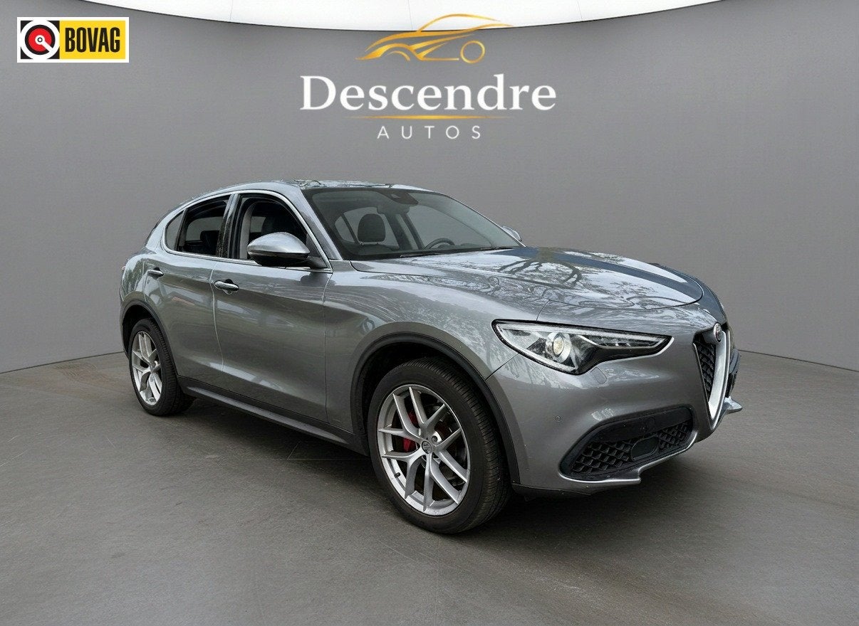 Alfa Romeo Stelvio 2.0 T AWD First Edition Q4 (bj 2017), Auto's, Automaat, 4 cilinders, Met garantie (alle), Bedrijf