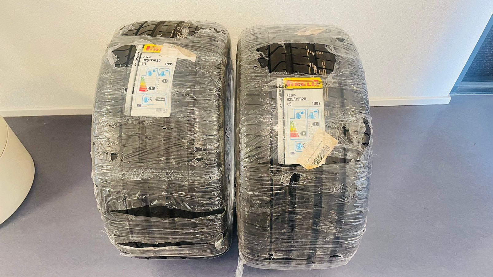 2xNIEUW Pirelli P Zero 325 35 20 BMW Porsche Audi Volkswagen, Ophalen, 325 mm, Nieuw, Band(en)