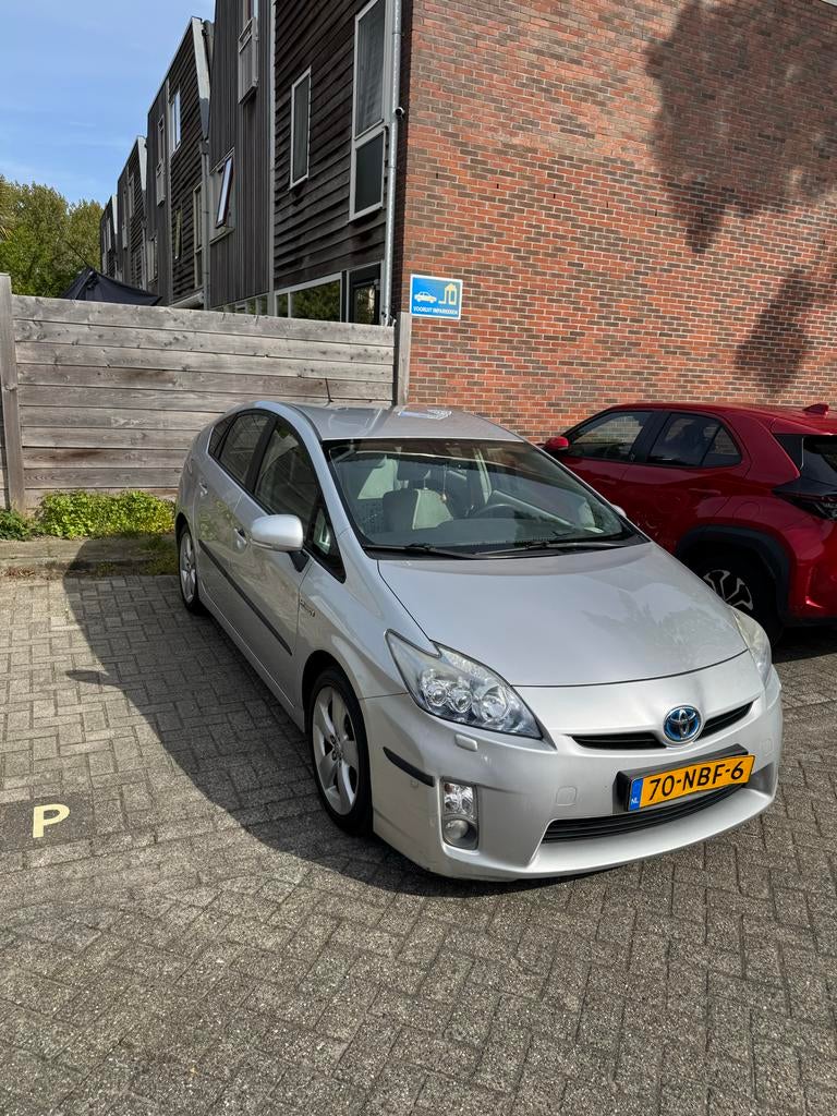 Toyota Prius 1.8 Full Hybrid 136PK Aut 2010 Grijs, 1345 kg, 4 cilinders, Origineel Nederlands, Grijs