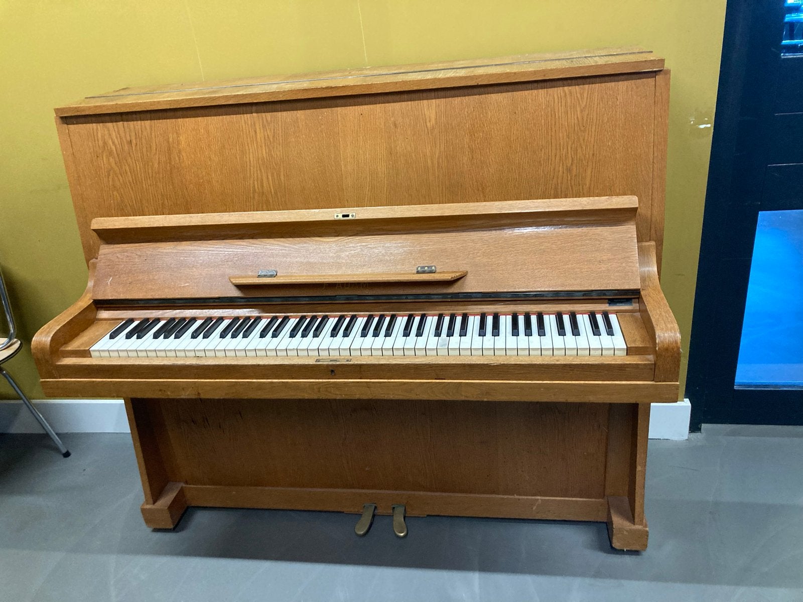 Piano F. Adam Krefeld - Tegen elk aannemelijk bod, Ophalen, Gebruikt, Bruin, Piano