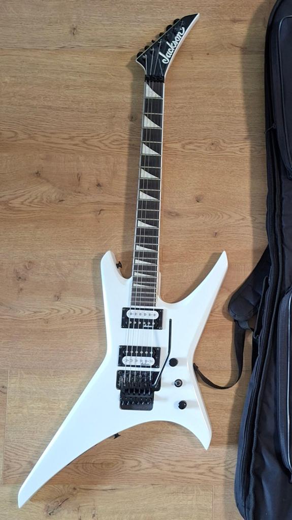 Jackson JS32 Warrior AH SW - Electrische gitaar wit, Ophalen, Zo goed als nieuw, Solid body, Overige merken
