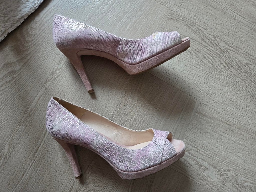 Unisa lichtroze pumps maat 38 nieuw, Kleding | Dames, Schoenen, Pumps, Nieuw, Ophalen of Verzenden, Roze