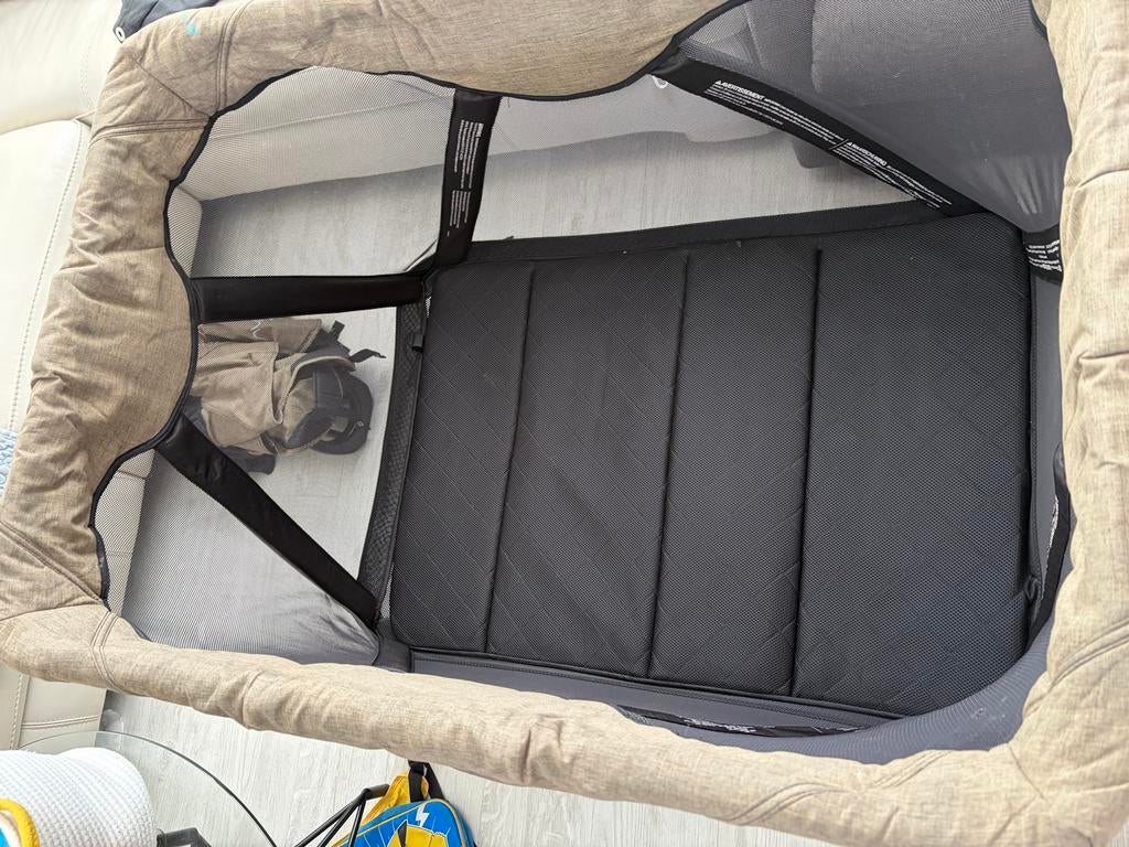 Nuna Campingbedje Baby - Reisbedje, Ophalen of Verzenden, Gebruikt, Reisbedje