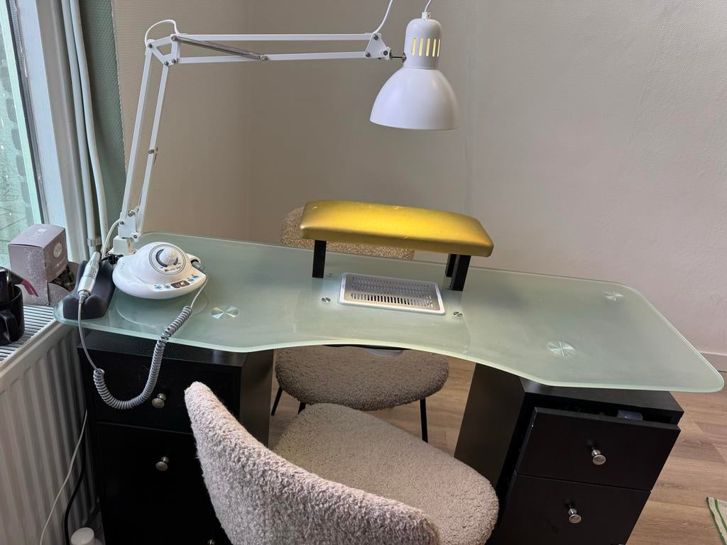 Nageltafel Mega Beauty Shop met afzuiging en lamp, Ophalen, Zo goed als nieuw
