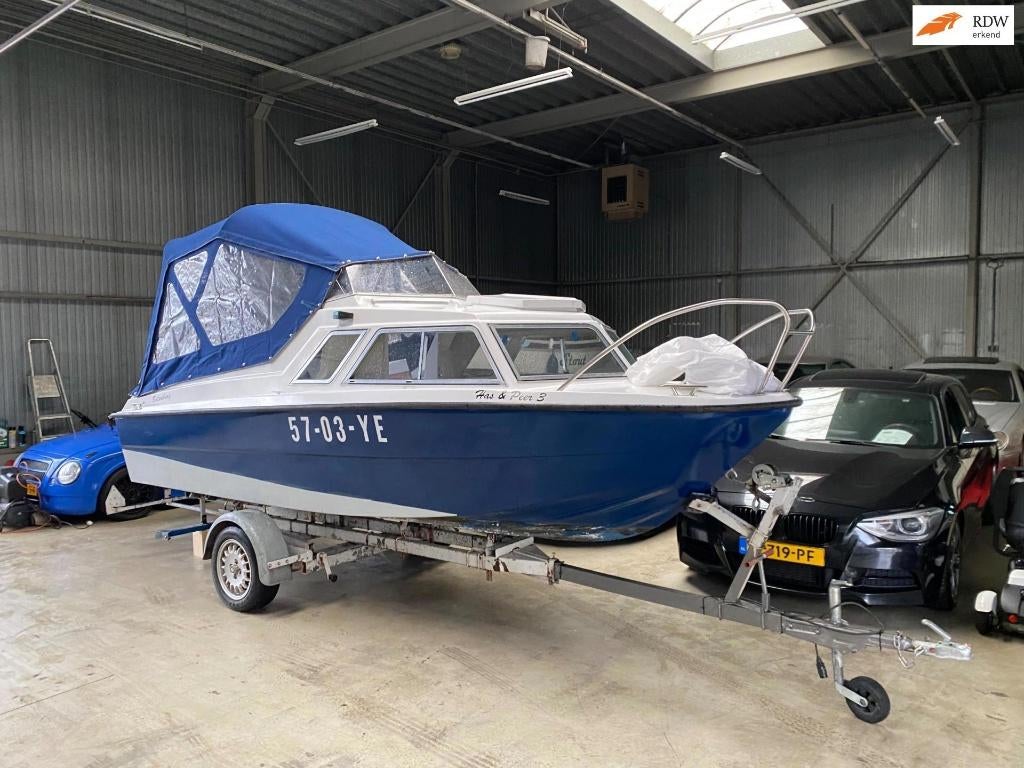 Kajuitboot 60 pk Suzuki met Trailer - Inruil Mogelijk !!, Watersport en Boten, Gebruikt, Kajuitboot, Buitenboordmotor, Trailer