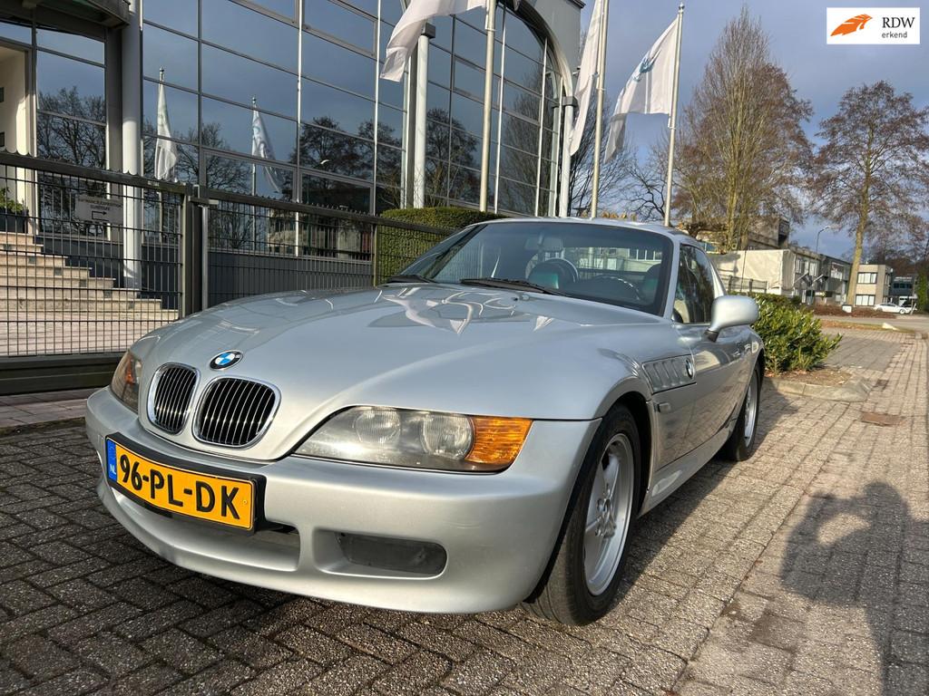 BMW Z3 Roadster 1.9 automaat ,leer.nieuwe apk, Achterwielaandrijving, Gebruikt, Zwart, Cabriolet