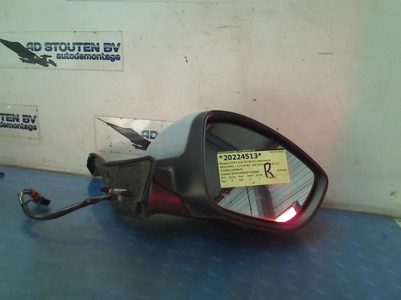 Spiegel Rechts Elektrisch 3+6 DRADEN 208 I (CA/CC/CK/CL), Kontakt-peugeot@peugeot.com, Gebruikt, Peugeot Deutschland GmbH, Bahnhofsplatz, Rüsselsheim 65423, , Duitsland