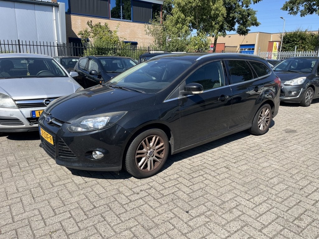Ford FOCUS Wagon 1.0 EcoB. Titanium| MOTOR DEFECT!, Auto's, Ford, Euro 5, Gebruikt, Zwart, Zwart