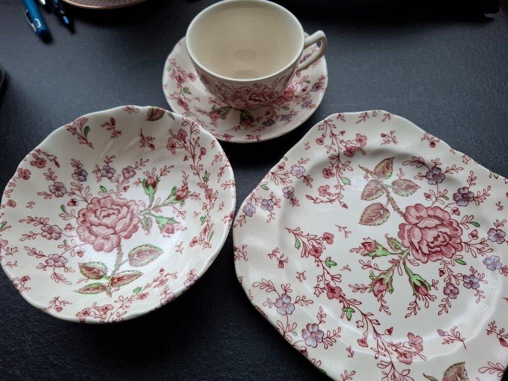 Engels servies, Ophalen of Verzenden