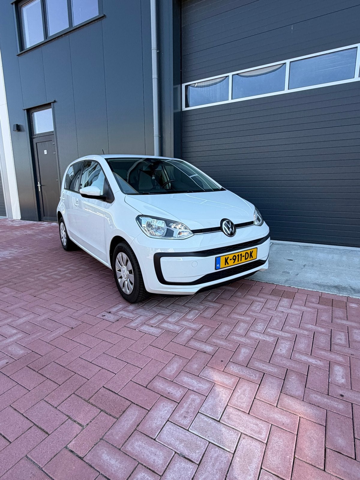 Volkswagen up! 1.0 60PK 4D BMT 2020 Wit, Auto's, Volkswagen, 4 stoelen, Wit, Origineel Nederlands, Bedrijf
