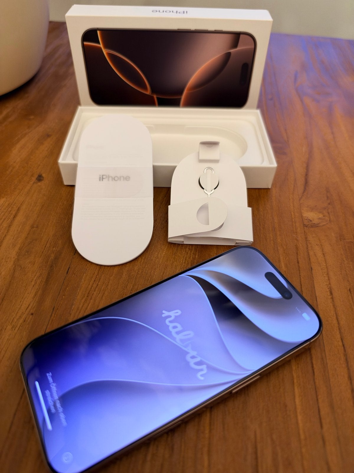 iPhone 16 Pro Max 128GB Goud