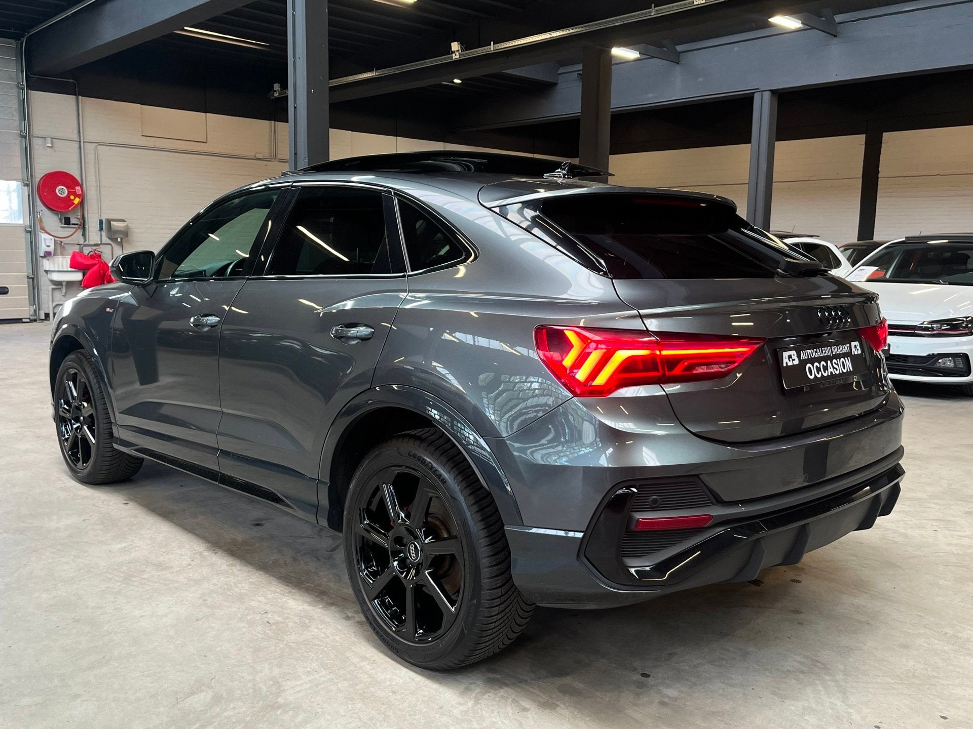Audi Q3 Sportback 45 TFSI quattro S Line Sfeer/Pano/Carplay/, Auto's, Automatische klimaatregeling, Gebruikt, Zwart, 4 cilinders