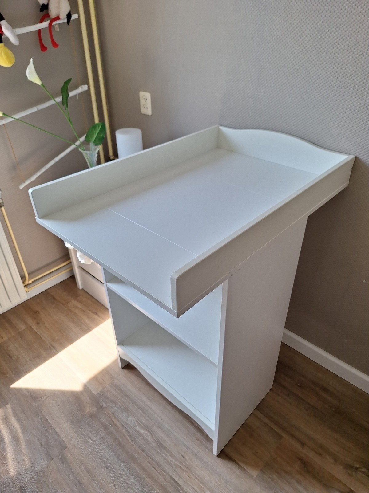 Ikea Solgul witte commode met opstaande rand en opbergruimte, Ophalen, Gebruikt, 50 tot 70 cm, 75 tot 100 cm