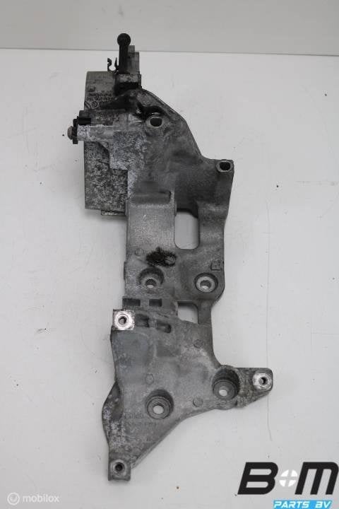 Steun voor dynamo en aircocompressor Audi A6 4G 04L903143B, Gebruikt