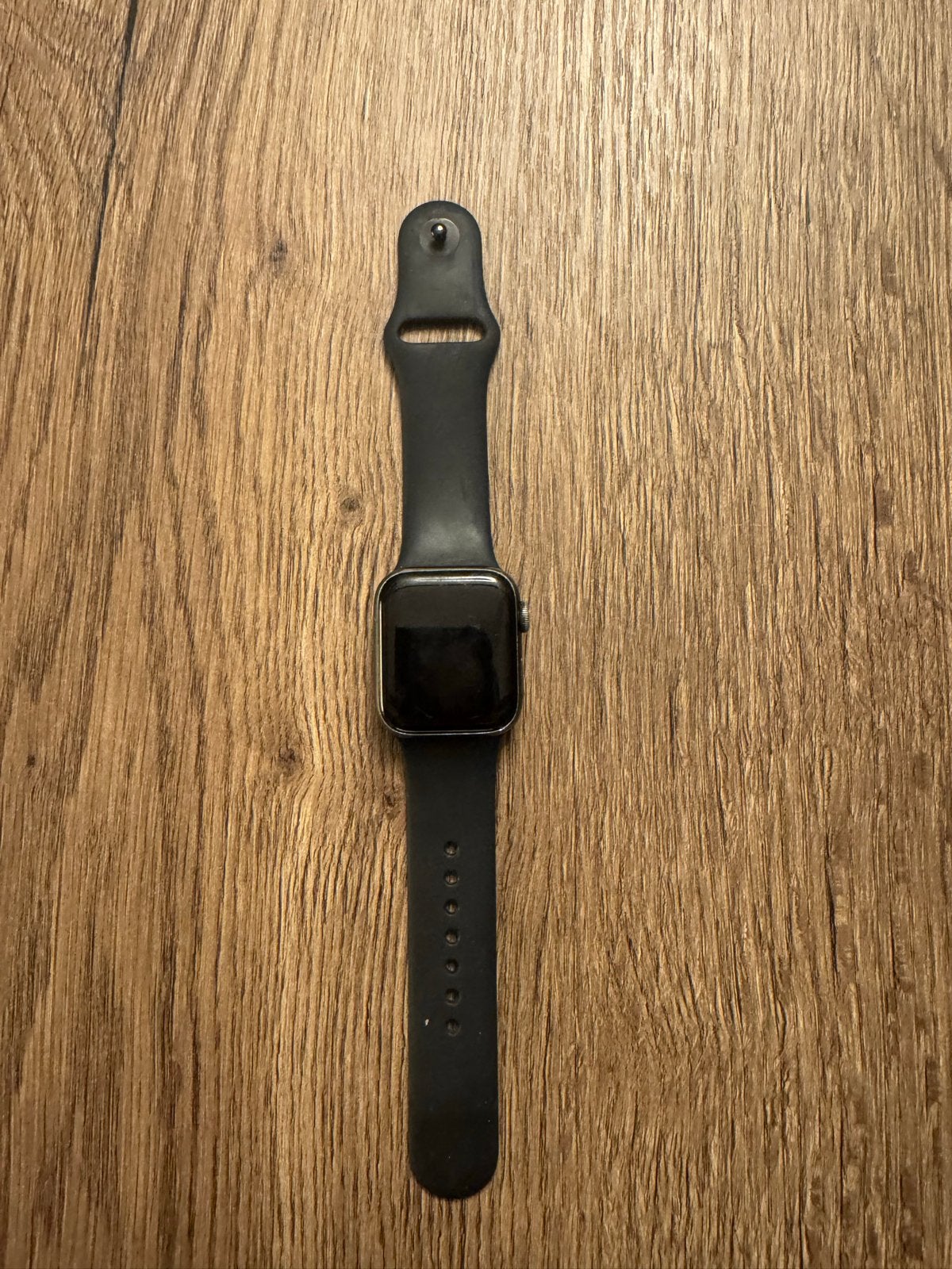 Apple Watch Series 5 40mm - Gebruikt maar werkt perfect, Zwart, IOS, Ophalen of Verzenden, Waterdicht