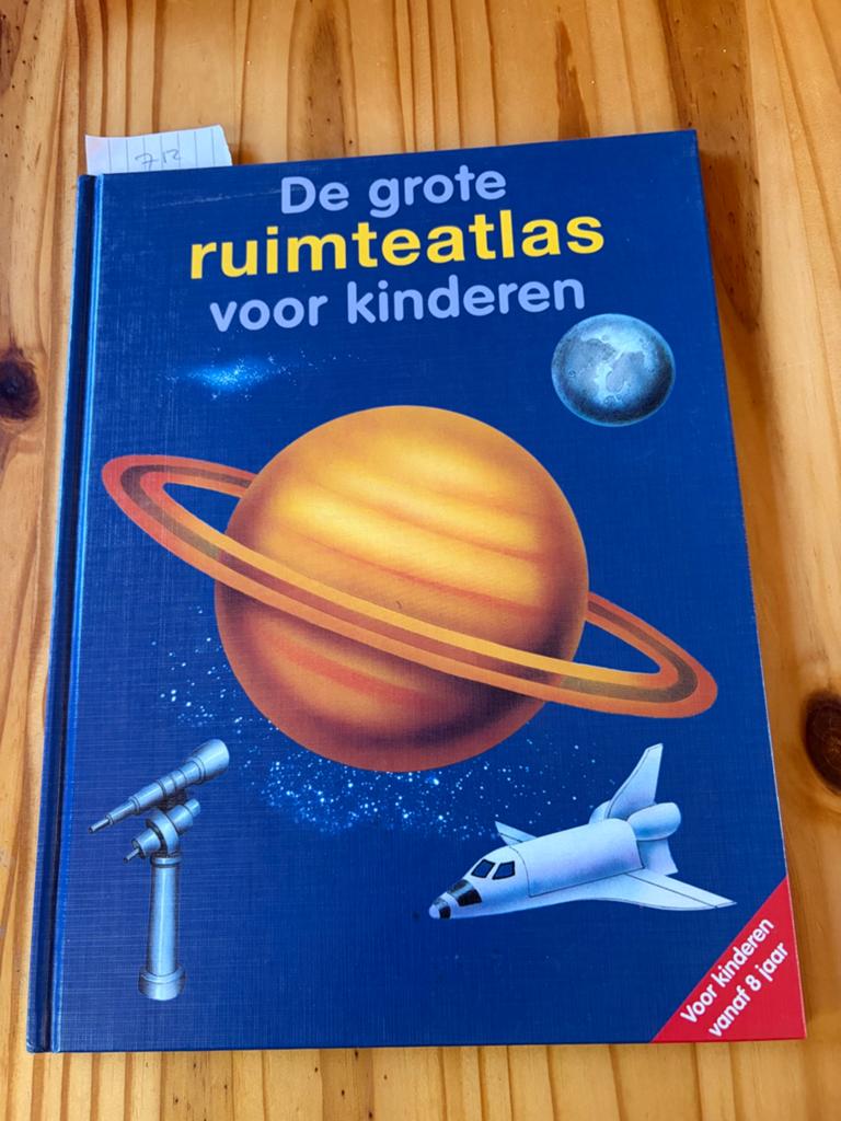 GROTE RUIMTEATLAS VOOR KINDEREN, Ophalen of Verzenden, Zo goed als nieuw