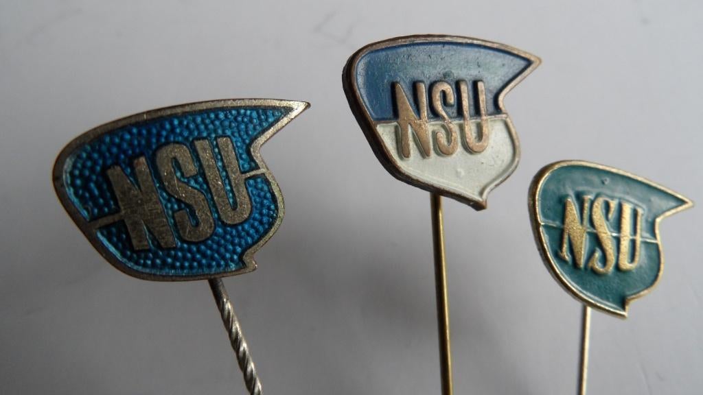 NSU oldtimerbromfiets speldjes 3 x verschillend, Verzenden, Gebruikt, Overige onderwerpen, Speldje of Pin
