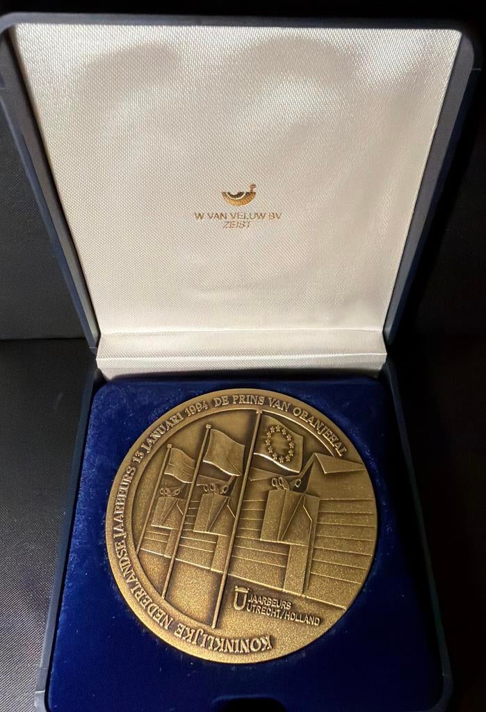 Herdenkingsmedaille Prins van Oranjehal Jaarbeurs 1994, Postzegels en Munten, Penningen en Medailles, Verzenden, Brons, Nederland