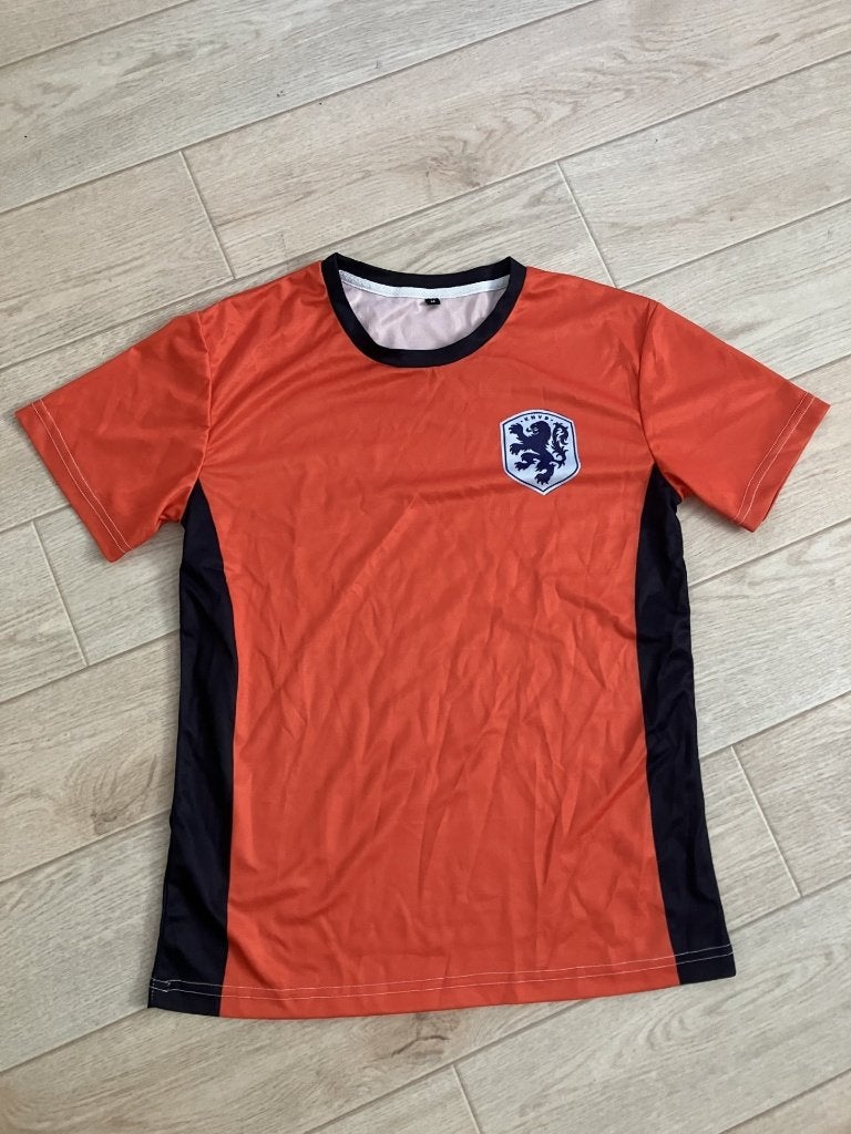 voetbal tshirt oranje maat M, Ophalen of Verzenden, Gebruikt, Kostuum, Oranje of Koningsdag