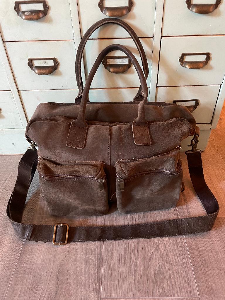 vintage groene ruime suede leren damestas schoudertas tas, Ophalen of Verzenden, Gebruikt, Groen, Leer