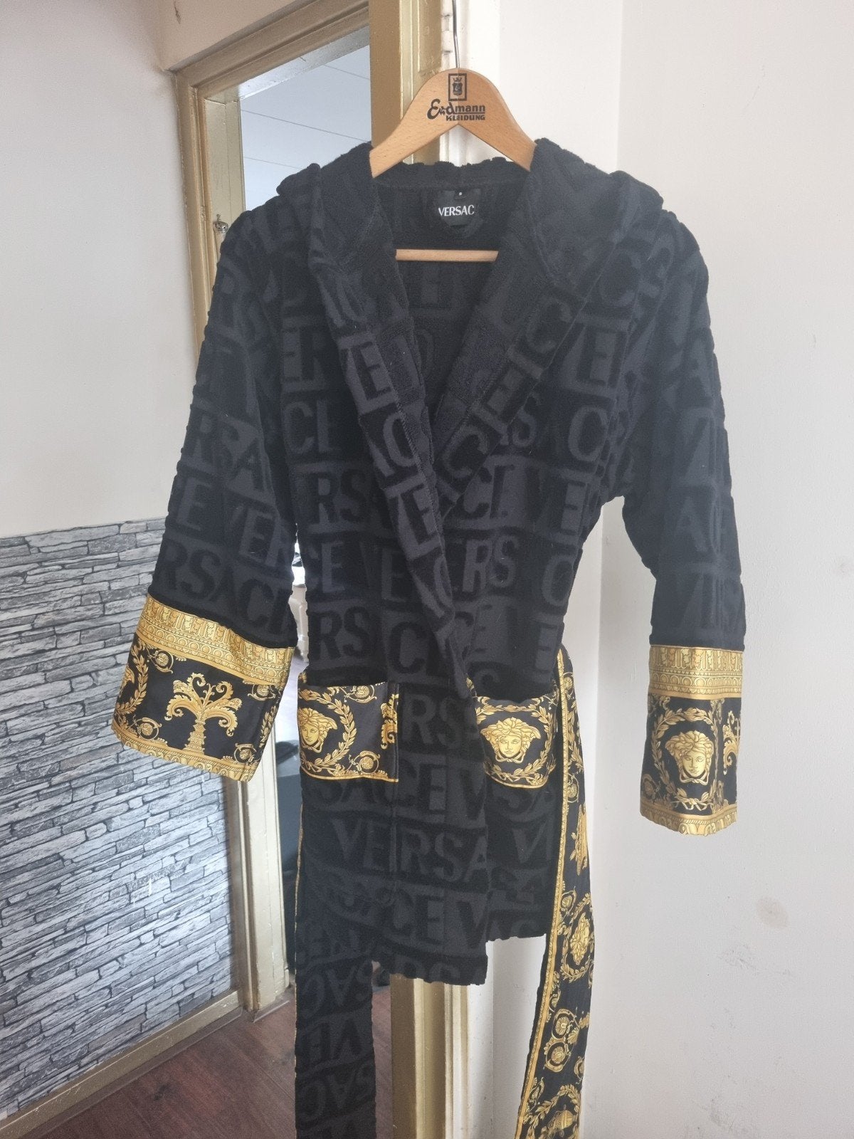 Versace Badjas Zwart met Gouden Medusa Details, Ophalen, Zo goed als nieuw, Versace