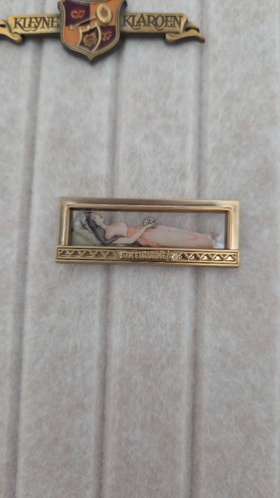 Efteling pin - sneeuwwitje - EPP 203 - te ruil, Verzamelen, Efteling, Ophalen, Zo goed als nieuw, Button of Speldje