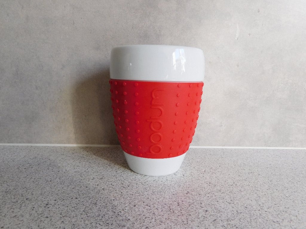 Mok 12x8 cm Rood Pavina Bodum, Ophalen of Verzenden, Zo goed als nieuw, Overige stijlen, Kop(pen) en/of Schotel(s)