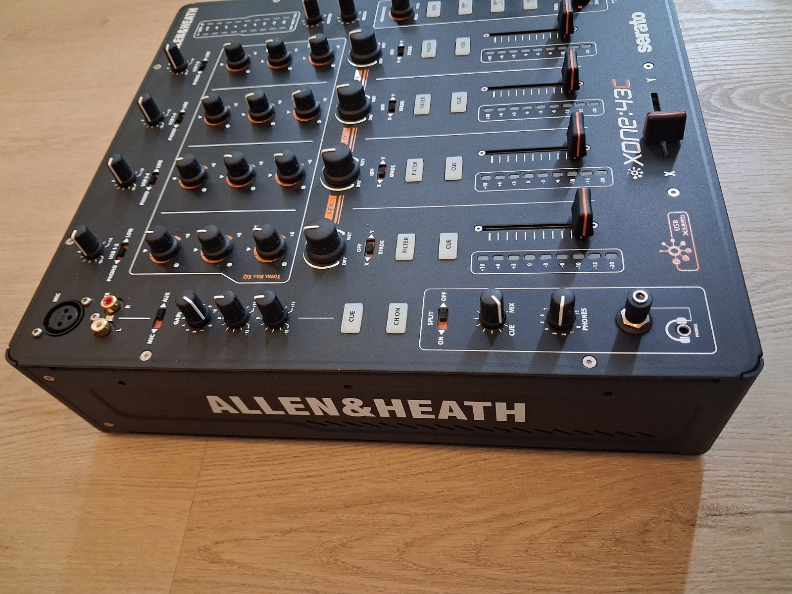 Allen & Heath Xone: 43C (geluidskaart versie), Muziek en Instrumenten, Mengpanelen, Ophalen of Verzenden, Zo goed als nieuw, Minder dan 5 kanalen