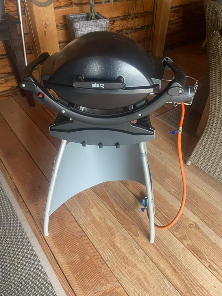 Weber Q100 gasbarbecue/barbecue onderstel, hoes en gasfles, Tuin en Terras, Gasbarbecues, Ophalen, Gebruikt