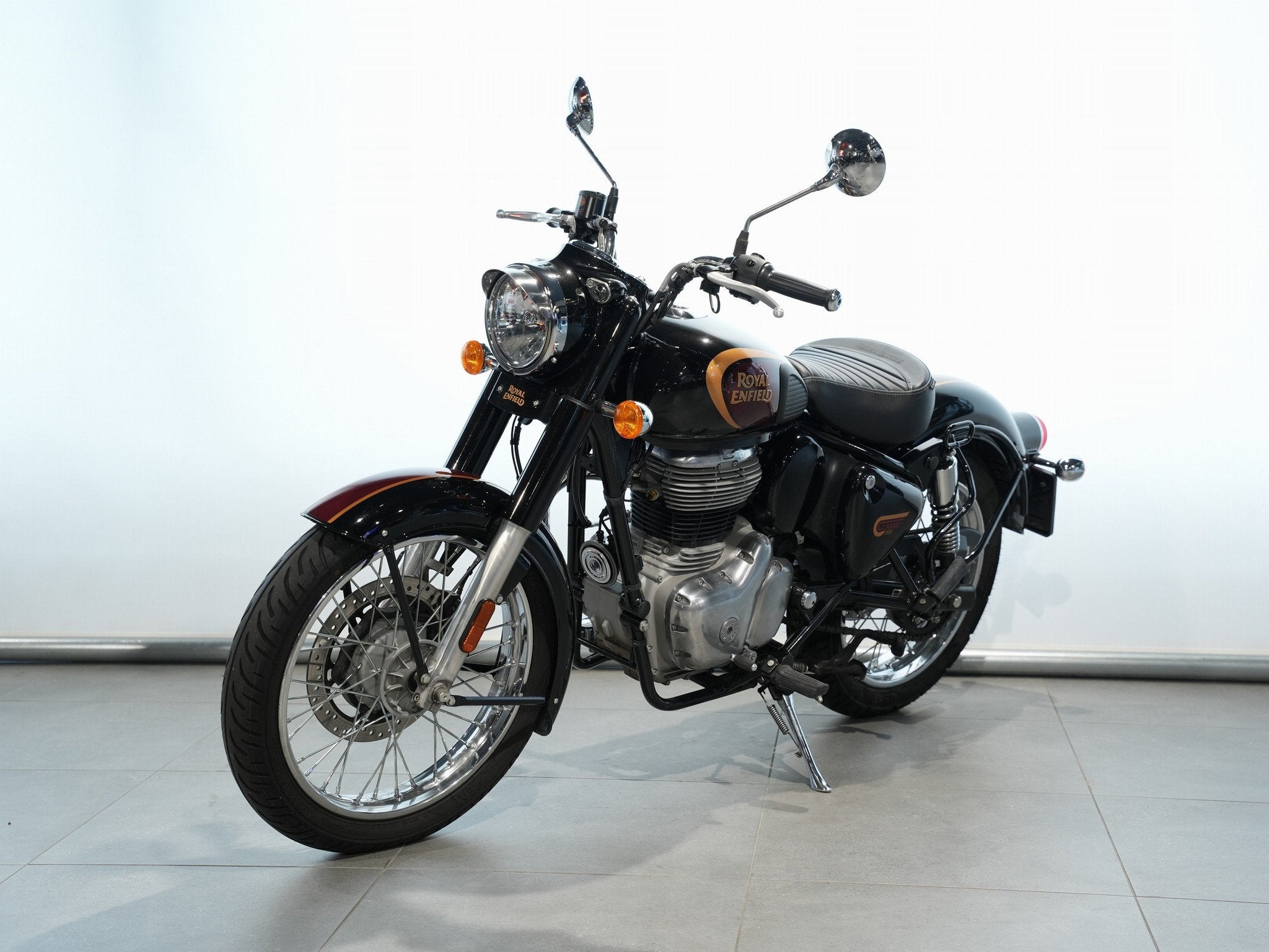 Royal-Enfield CLASSIC 350 (bj 2022), Lorentzlaan 14
3401 MX  IJSSELSTEIN UT, Overig, Info@motomondo.com, MotoMondo