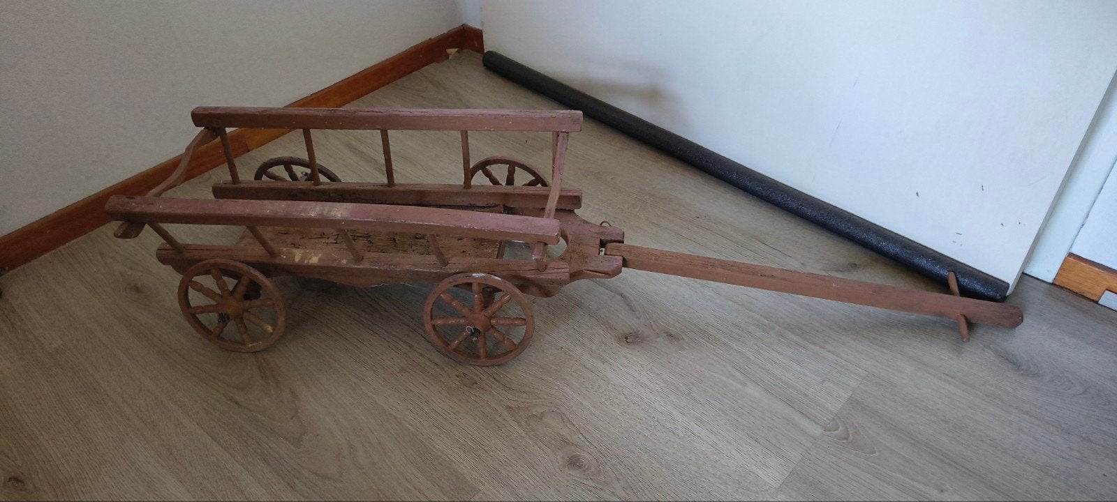 antieke speelgoed trek kar Hout, Ophalen