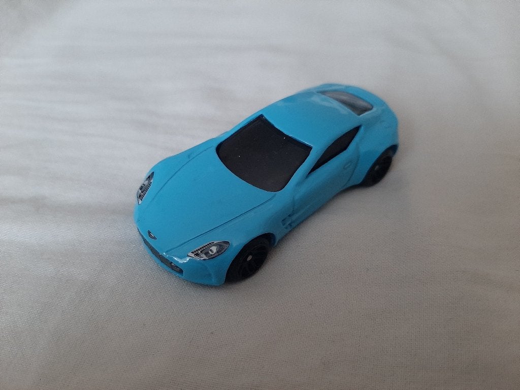 Aston Martin One Hotwheels., Ophalen of Verzenden, Nieuw, Auto