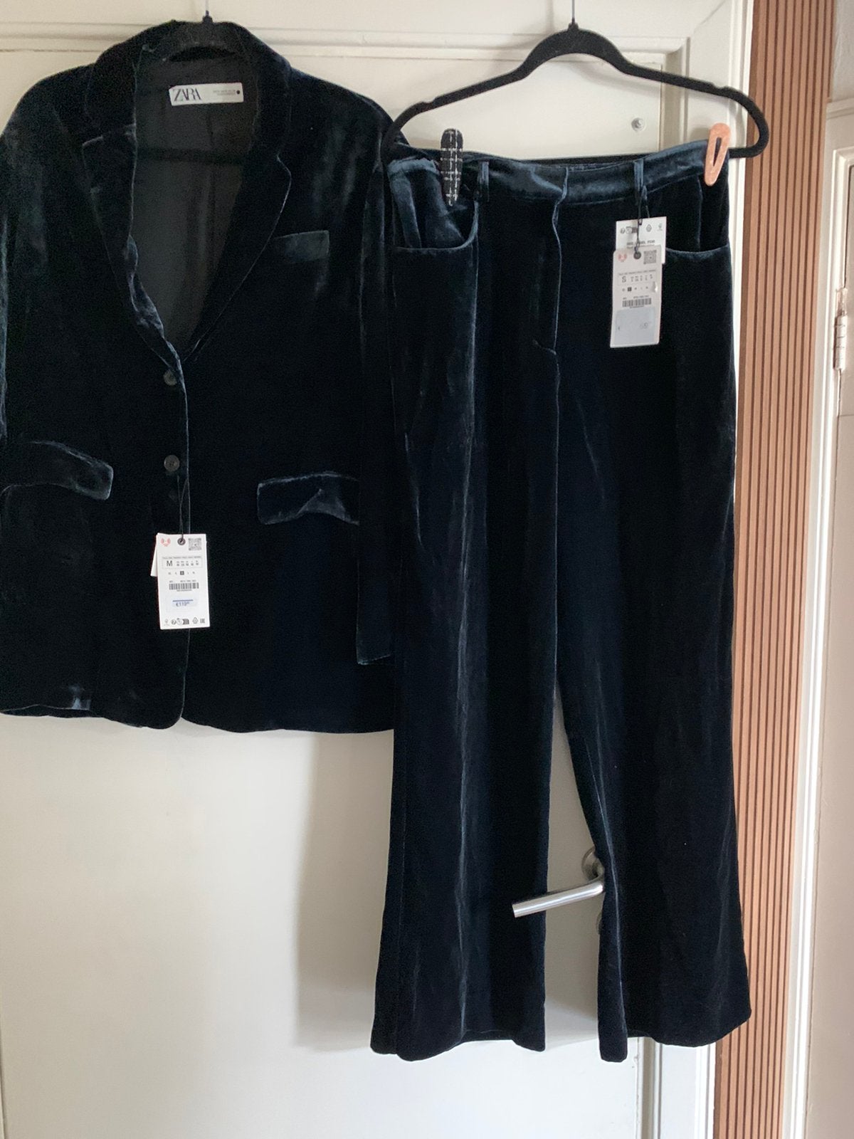 Zara fluwelen pak/kostuum - Jasje en broek, Maat 38/40 (M), Kostuum of Pak, Blauw, Ophalen of Verzenden