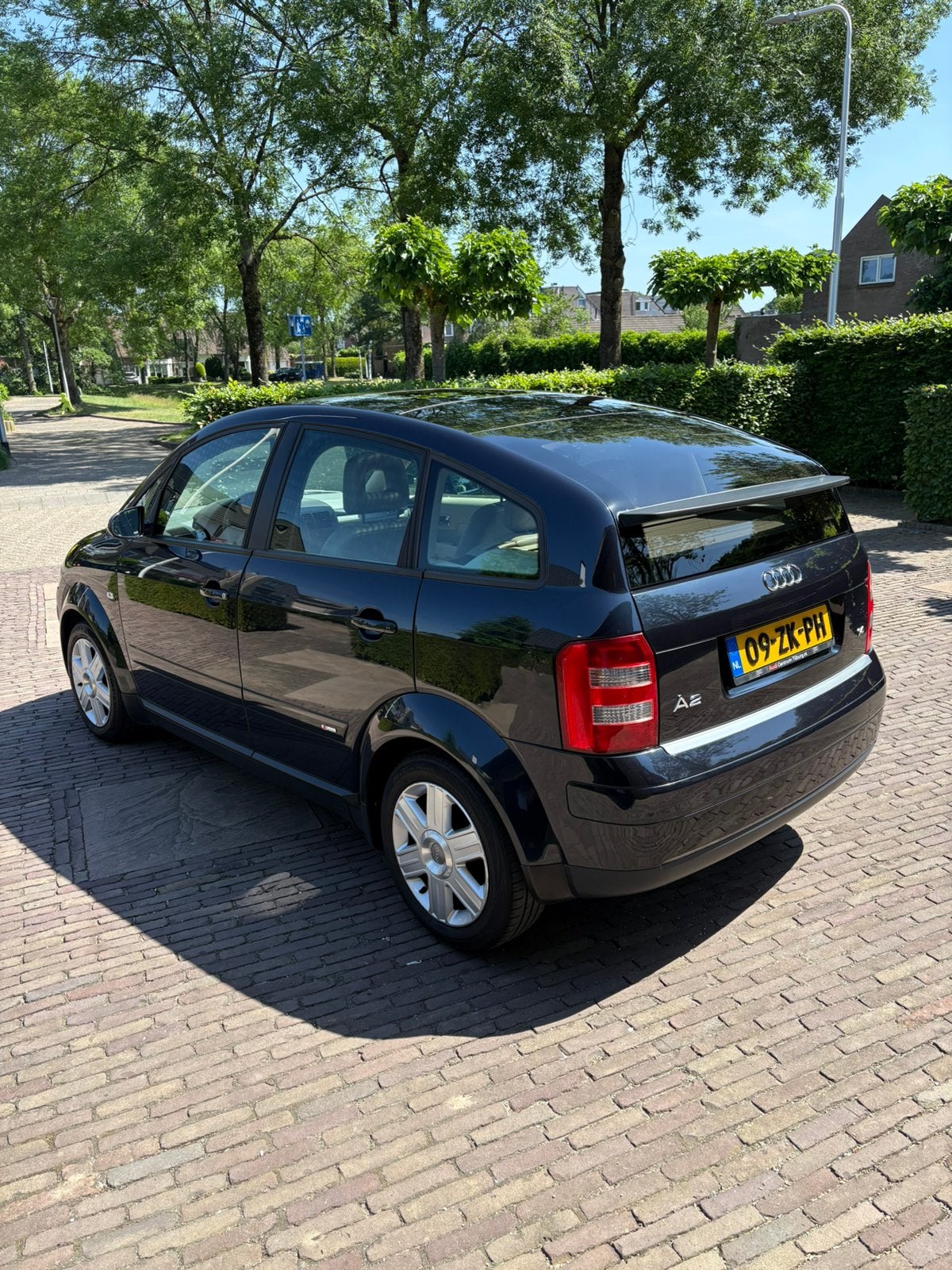 Zeer MOOIE  en LUXE Audi A2 1.4 benzine, Voorwielaandrijving, 74 pk, 4 cilinders, Leder